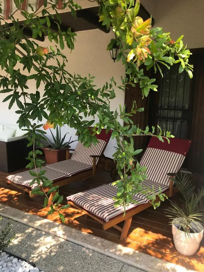 Villa Vecchia Favola House à Quarto dʼAltino 0*,