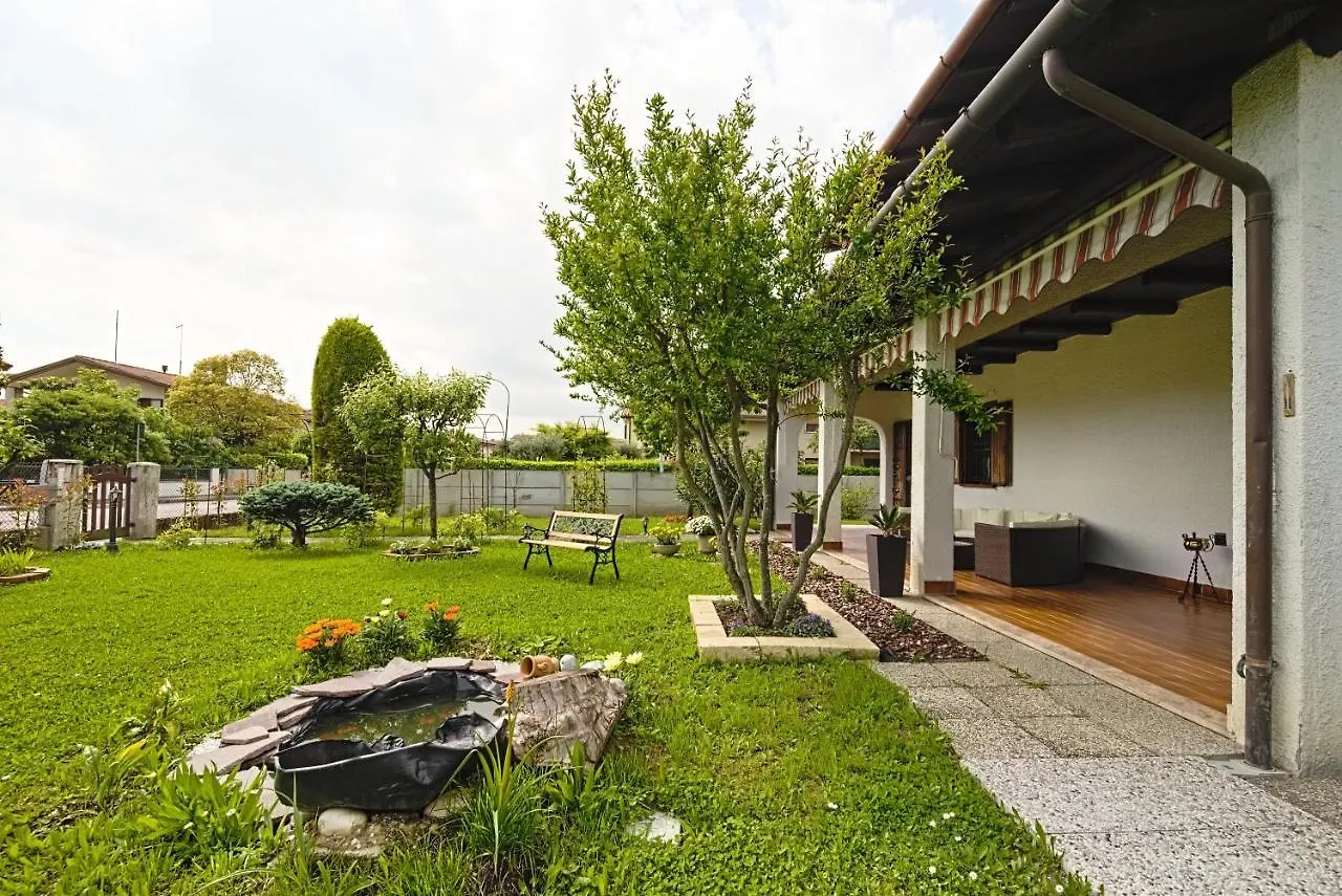 Hébergement de vacances Villa Vecchia Favola House à Quarto dʼAltino