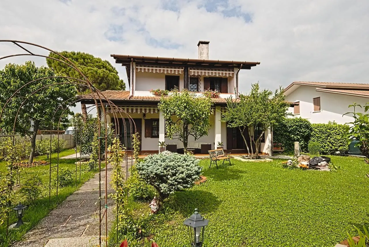 Villa Vecchia Favola House à Quarto dʼAltino Hébergement de vacances