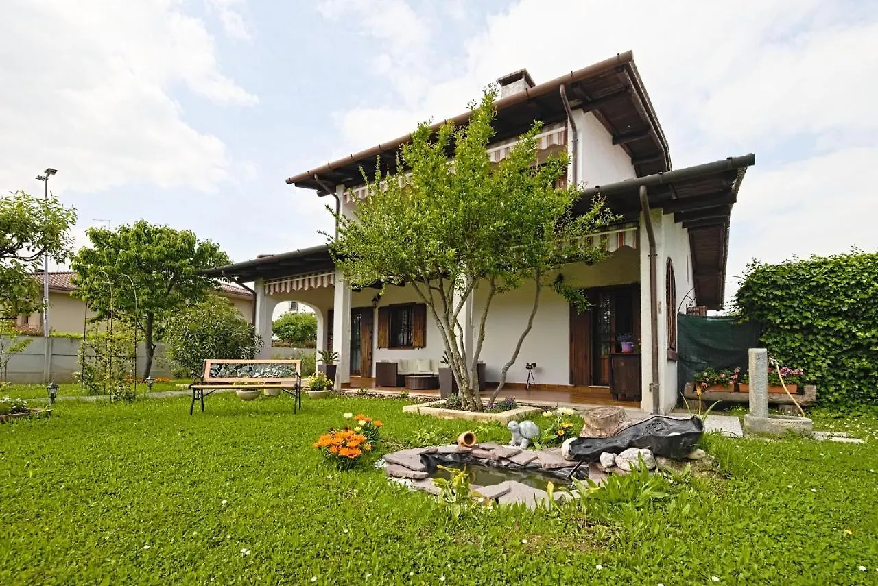 Hébergement de vacances Villa Vecchia Favola House à Quarto dʼAltino Italie